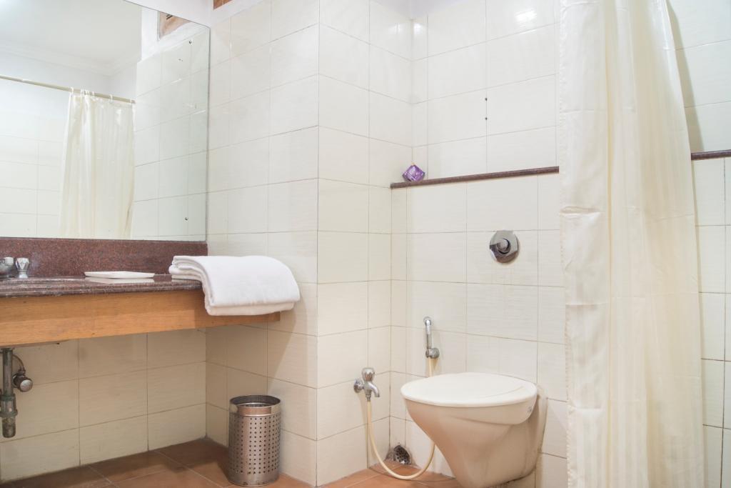The Regency Hotel Dibrugarh Bagian luar foto