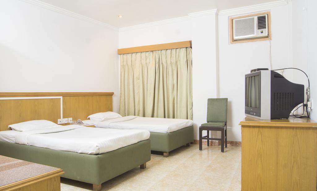 The Regency Hotel Dibrugarh Bagian luar foto